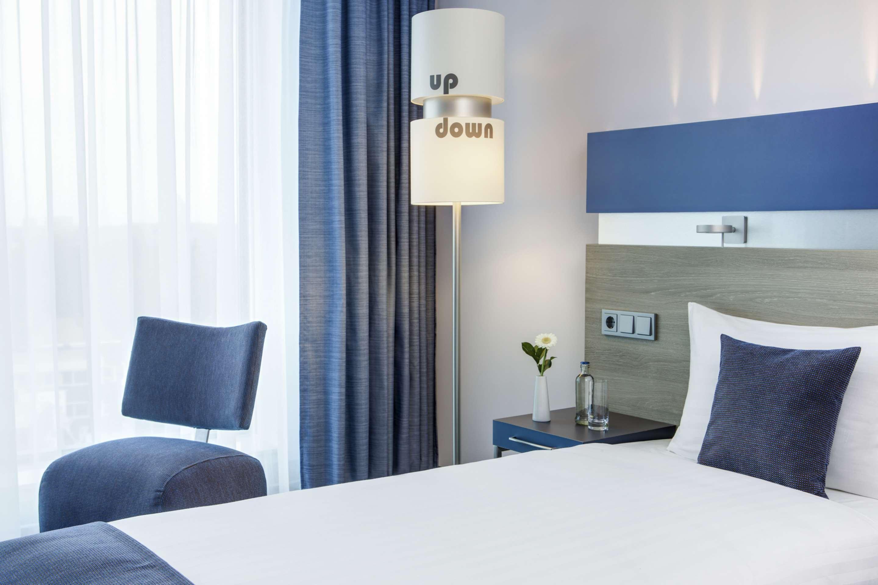 Intercityhotel Enschede Bagian luar foto