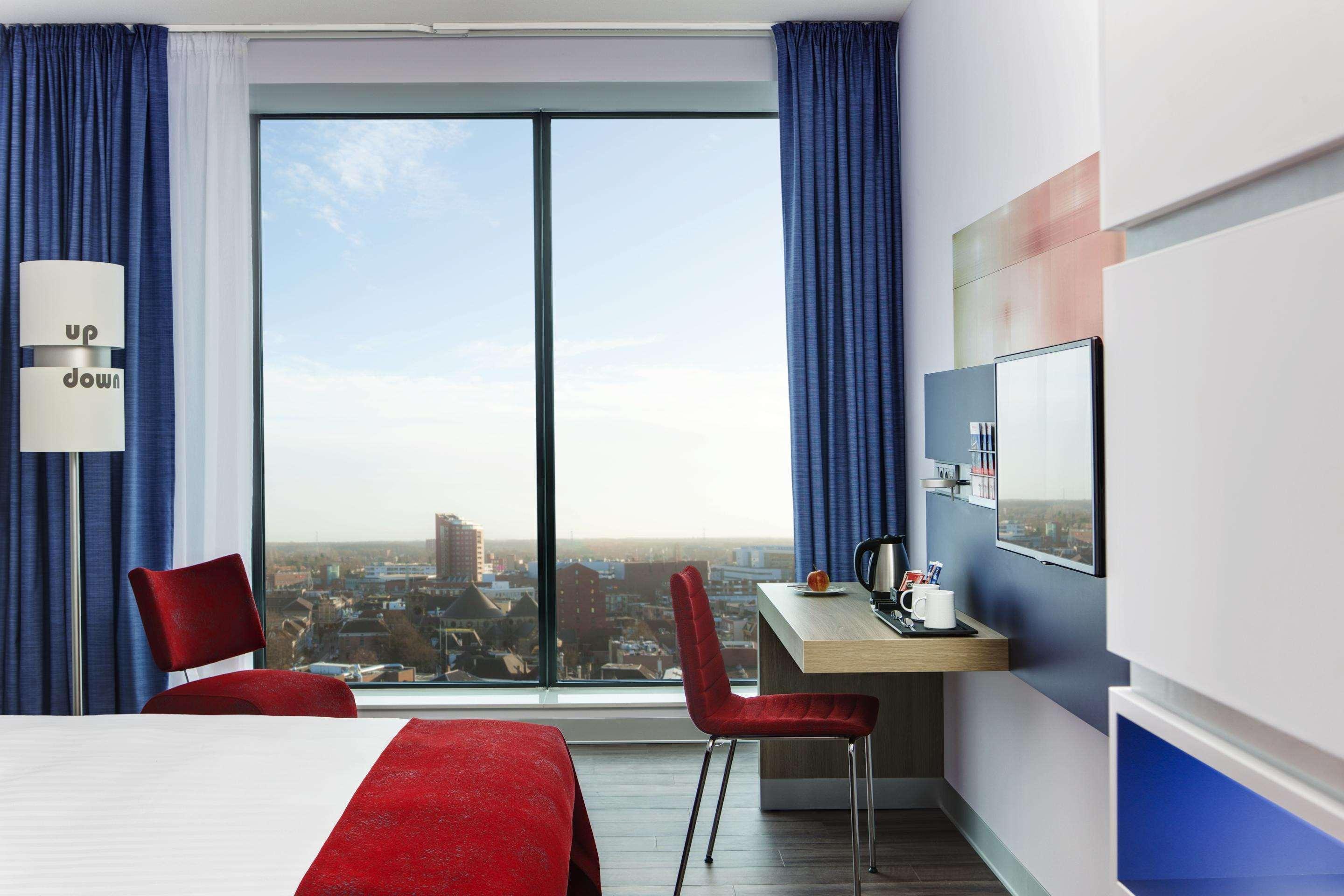 Intercityhotel Enschede Bagian luar foto